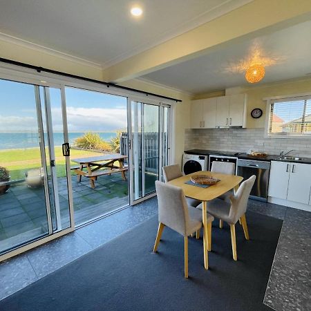 Stanley Village Waterfront Accommodation Bagian luar foto