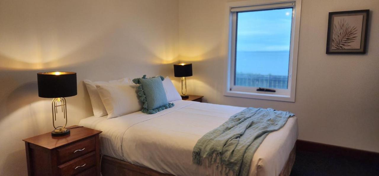 Stanley Village Waterfront Accommodation Bagian luar foto