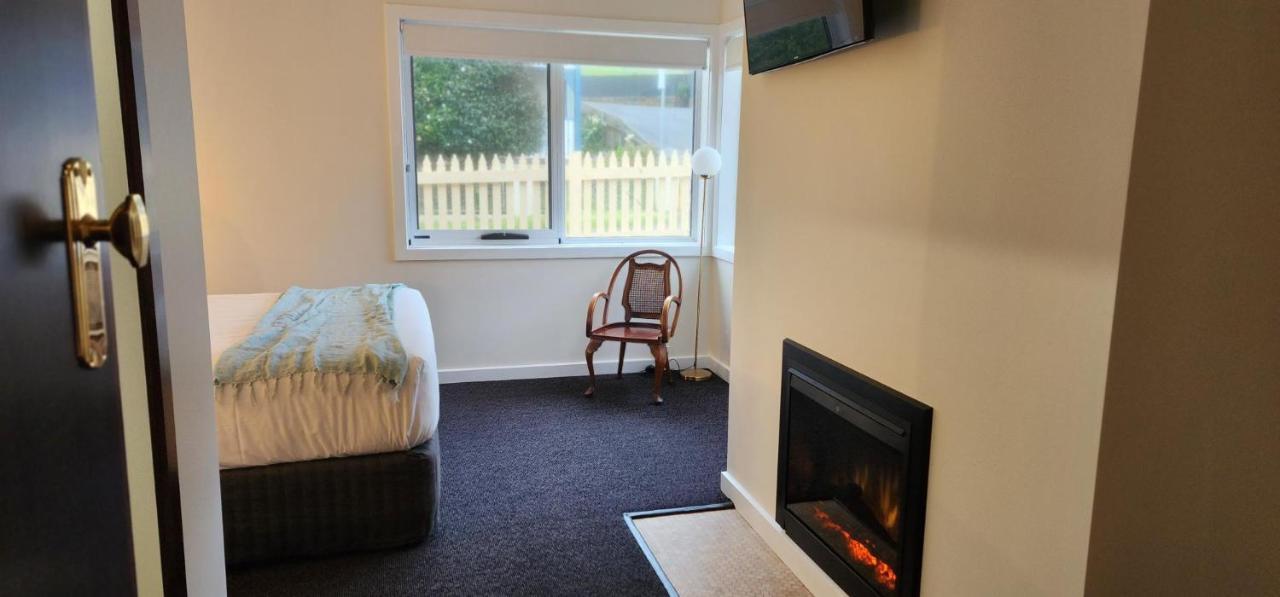 Stanley Village Waterfront Accommodation Bagian luar foto