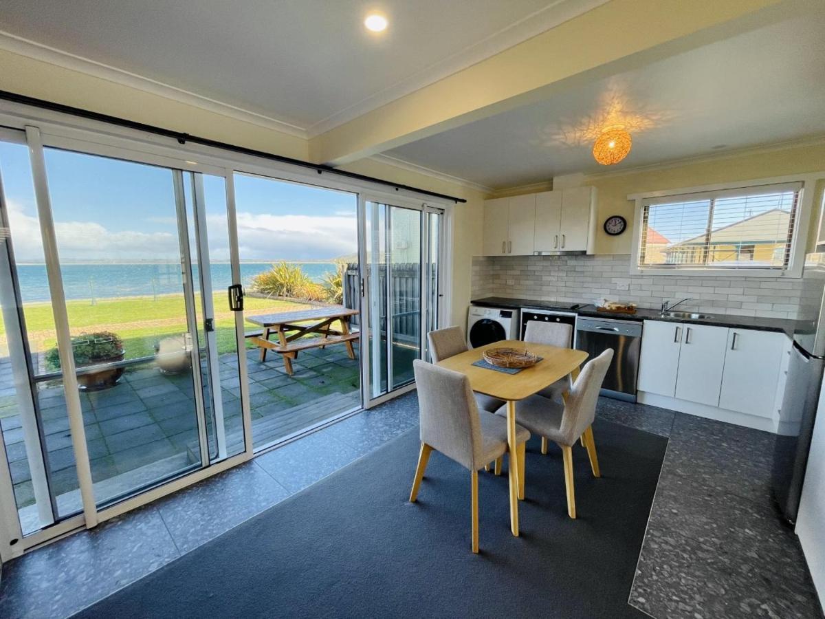 Stanley Village Waterfront Accommodation Bagian luar foto
