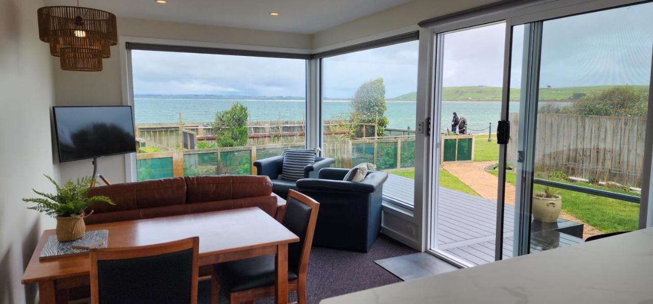 Stanley Village Waterfront Accommodation Bagian luar foto